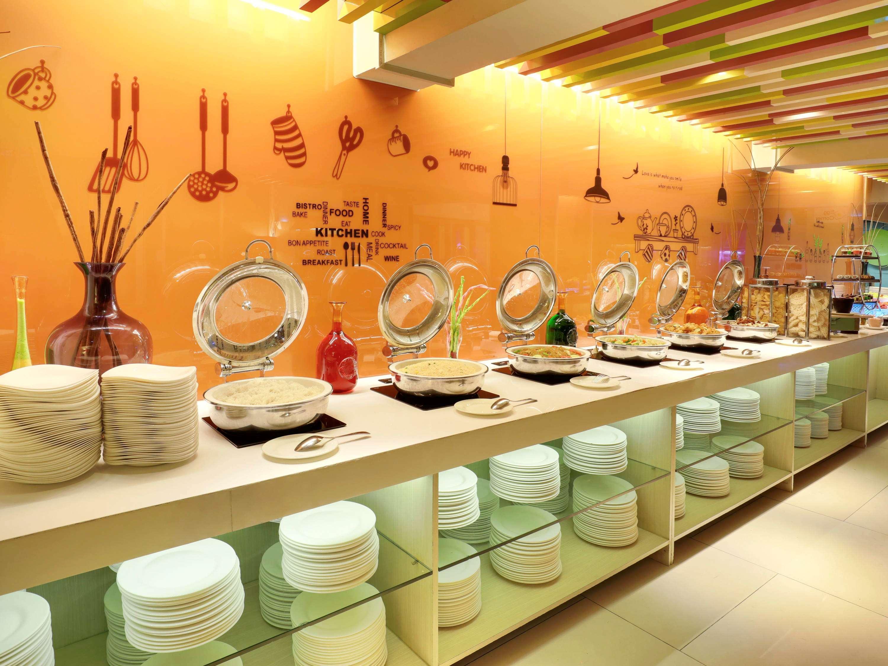 Ibis Styles Jakarta Gajah Mada Exterior photo