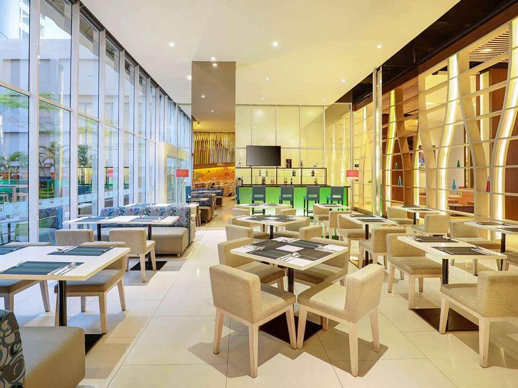 Ibis Styles Jakarta Gajah Mada Exterior photo